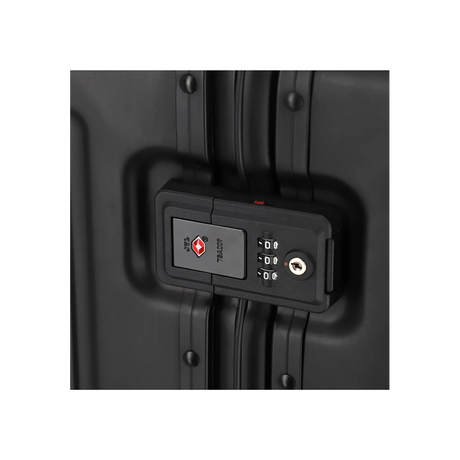 Nahaufnahme des Travelite Next 2.0 4-Rollen-Trolley L (77 cm, Schwarz) von Travelite, einem Aluminium Hartschalenkoffer mit integriertem TSA-Zahlenschloss und Schlüsselloch für erhöhte Sicherheit in der schlanken Kofferoberfläche.