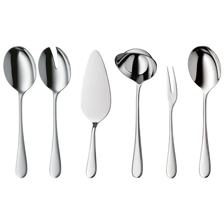 Die sechs WMF Kent Bestecksets aus Cromargan Edelstahl - Servierlöffel, Schaumlöffel, Tortenheber, Schöpfkelle, Serviergabel und Löffel - verfügen über schlichte, abgerundete Griffe und ein glänzendes Silberfinish.